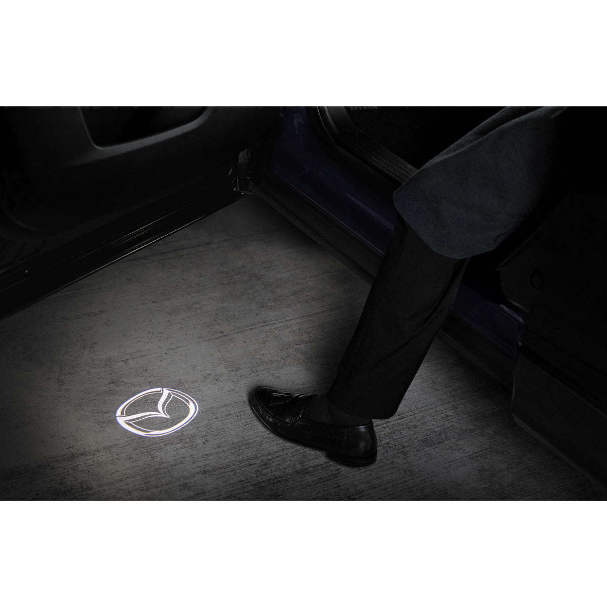 Mazda Logo Welcome Light | Mazda CX-5 (2026)