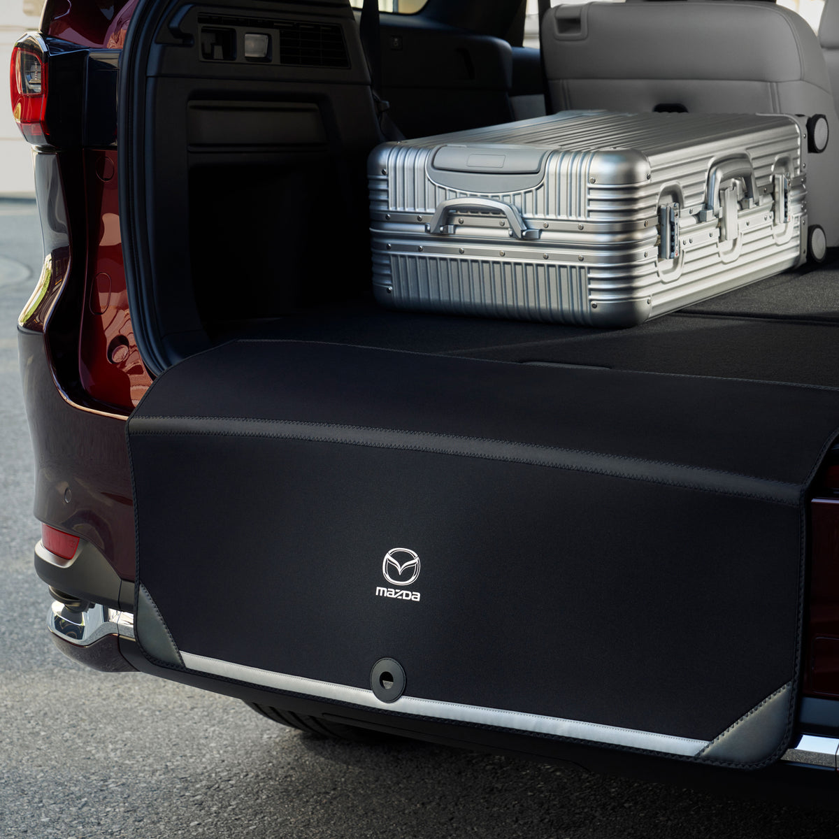 Loading Sill Protector | Mazda