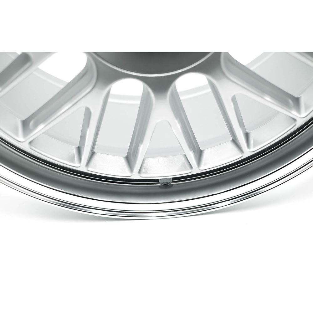 Superspeed FlowForm RF01 NEO Alloy Wheel (Machined Lip Silver) — 18", 19"